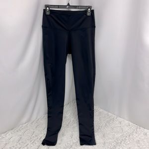 Varley Leggings in Midnight Blue with sheer panels on back of leg medium